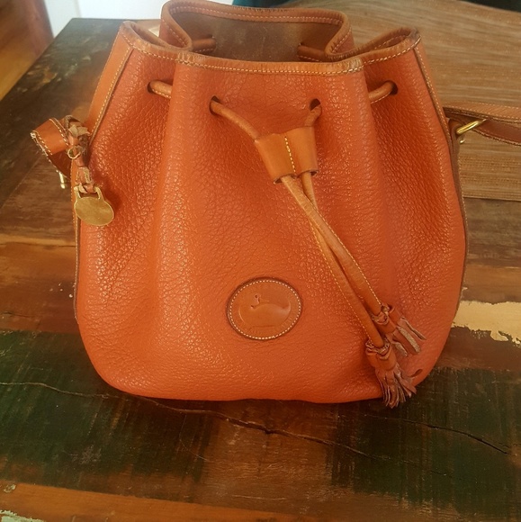 Dooney & Bourke Handbags - Vintage dooney & bourke bucket bag